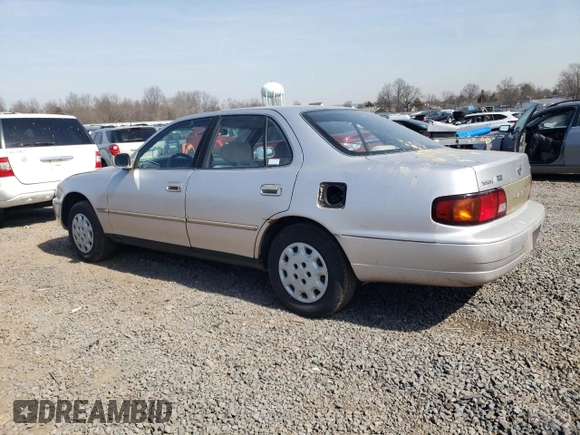 1996 Toyota Camry DX with VIN JT2BG12K2T0392050, listed as a Copart auction lot 47506645 with 277,080 mi miles and Salvage Title. Bid and sale history available at carsss.com. Image 2.