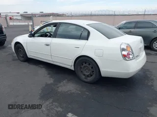 2003 Nissan Altima S with VIN 1N4AL11D03C188269, listed as a IAAI auction lot 41916866 with 210,623 mi miles. Bid and sale history available at carsss.com. Image 3.