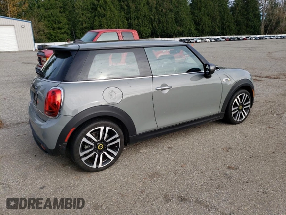 2021 MINI Hardtop Cooper SE with VIN WMWXP3C01M2N89221, listed as a Copart auction lot 79706014 with Not Provided miles and Salvage Title. Bid and sale history available at DreamBid. Image 3.