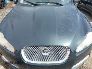 2010 Jaguar XF Premium Luxury with VIN SAJWA0GB4ALR57747, listed as a IAAI auction lot 41807833 with 1 mi miles. Bid and sale history available at carsss.com. Image 6.