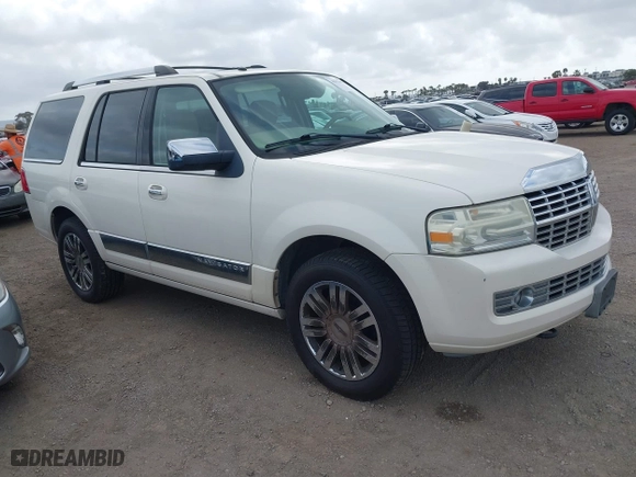 2007 Lincoln Navigator with VIN 5LMFU28597LJ12405, listed as a IAAI auction lot 41911651 with 168,416 mi miles. Bid and sale history available at carsss.com. Image 1.
