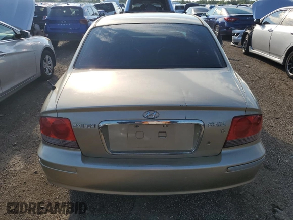 2004 Hyundai Sonata GLS with VIN KMHWF35H94A018047, listed as a Copart auction lot 62690804 with 176,336 mi miles and Salvage Title. Bid and sale history available at carsss.com. Image 6.