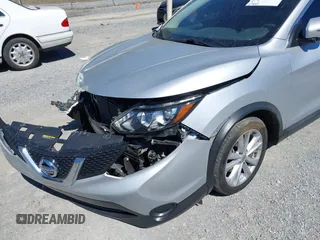 2017 Nissan Rogue SL z VIN JN1BJ1CR1HW113179, wystawiony jako IAAI lot #41838823 z przebiegiem 67 885 mil mil oraz . Historia ofert i sprzedaży dostępna na DreamBid. Obrazek 19.