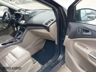 2014 Ford Escape SE with VIN 1FMCU0GX3EUB25493, listed as a IAAI auction lot 41949630 with 223,000 mi miles. Bid and sale history available at carsss.com. Image 5.