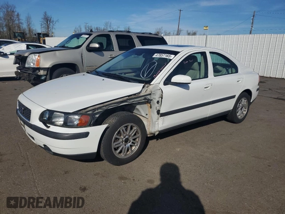2004 Volvo S60 with VIN YV1RS61T742316173, listed as a Copart auction lot 47857165 with 154,508 mi miles and Salvage Title. Bid and sale history available at carsss.com. Image 1.