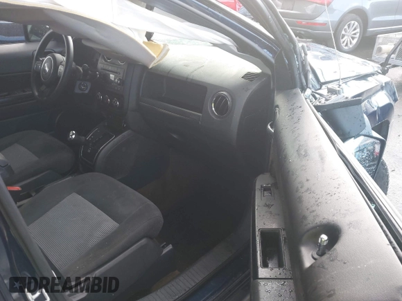 2017 Jeep Patriot 75th Anniversary with VIN 1C4NJRBB4HD110334, listed as a IAAI auction lot 41425693 with 88,364 mi miles and . Bid and sale history available at carsss.com. Image 5.