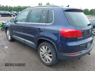 2012 Volkswagen Tiguan SE with VIN WVGBV7AX7CW552641, listed as a IAAI auction lot 42547566 with 184,617 mi miles and . Bid and sale history available at DreamBid. Image 3.