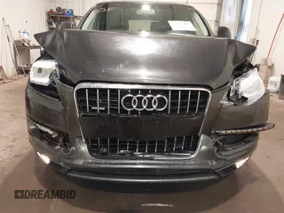 2013 Audi Q7 Premium Plus z VIN WA1LGAFE5DD005527, wystawiony jako IAAI lot #42616487 z przebiegiem 113 552 mil mil oraz . Historia ofert i sprzedaży dostępna na DreamBid. Obrazek 6.