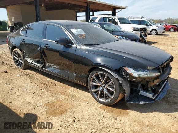 2019 Volvo S90 Momentum with VIN LVY102AK4KP111024, listed as a Copart auction lot 47934814 with 19,324 mi miles. Bid and sale history available at carsss.com. Image 4.