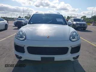 2018 Porsche Cayenne z VIN WP1AA2A27JKA02278, wystawiony jako IAAI lot #42161741 z przebiegiem 62 217 mil mil oraz . Historia ofert i sprzedaży dostępna na DreamBid. Obrazek 6.