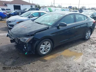 2020 Hyundai Elantra SEL with VIN 5NPD84LFXLH510395, listed as a IAAI auction lot 41948548 with 35,079 mi miles. Bid and sale history available at carsss.com. Image 2.