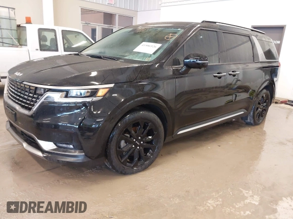 2024 Kia Carnival SX Prestige with VIN KNDNE5H39R6423849, listed as a IAAI auction lot 41586526 with 17,545 mi miles and . Bid and sale history available at DreamBid. Image 17.