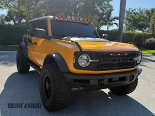 2022 Ford Bronco with VIN 1FMEE5BPXNLB91071, listed as a Copart auction lot 53192765 with 5,263 mi miles and Clean Title. Bid and sale history available at carsss.com. Image 1.