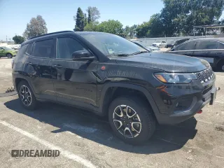 2024 Jeep Compass Trailhawk с VIN 3C4NJDDN5RT137399, выставлен на аукционе Copart как лот 57471105 с пробегом 29 008 миль миль и Списание • Salvage title. История ставок и продаж доступна на DreamBid. Изображение 4.