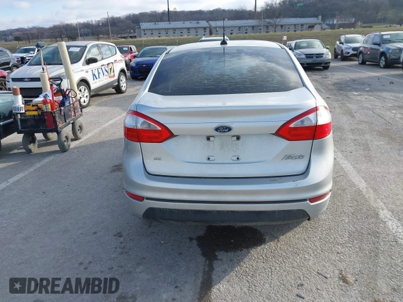 2015 Ford Fiesta SE z VIN 3FADP4BJ1FM220222, wystawiony jako IAAI lot #41209318 z przebiegiem 113 134 mil mil oraz . Historia ofert i sprzedaży dostępna na DreamBid. Obrazek 16.