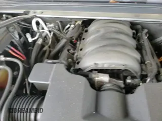 2020 Chevrolet Suburban LT z VIN 1GNSCHKCXLR138349, wystawiony jako Copart lot #62193095 z przebiegiem 114 946 mil mil oraz Szkoda całkowita • Salvage title. Historia ofert i sprzedaży dostępna na DreamBid. Obrazek 13.
