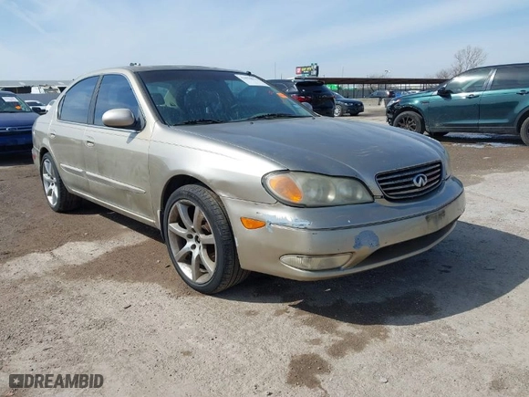2003 Infiniti I35 Luxury with VIN JNKDA31A53T114732, listed as a IAAI auction lot 41576624 with 232,437 mi miles. Bid and sale history available at carsss.com. Image 1.