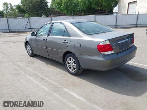 2005 Toyota Camry LE with VIN 4T1BF32K35U590150, listed as a IAAI auction lot 42053337 with 180,627 mi miles and . Bid and sale history available at DreamBid. Image 3.