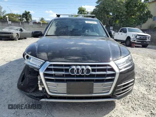 2020 Audi Q5 Premium z VIN WA1ANAFY2L2082146, wystawiony jako Copart lot #88614545 z przebiegiem 67 352 mil mil oraz Nie do naprawy • Non repairable. Historia ofert i sprzedaży dostępna na DreamBid. Obrazek 5.