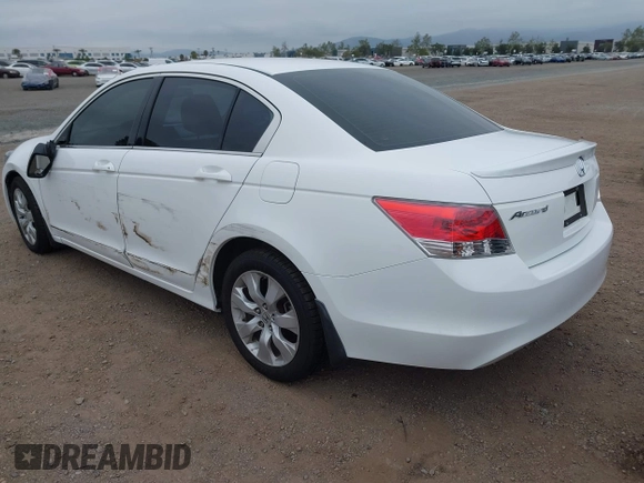 2009 Honda Accord EX z VIN 1HGCP26779A032901, wystawiony jako IAAI lot #42043319 z przebiegiem 231 311 mil mil oraz . Historia ofert i sprzedaży dostępna na DreamBid. Obrazek 3.