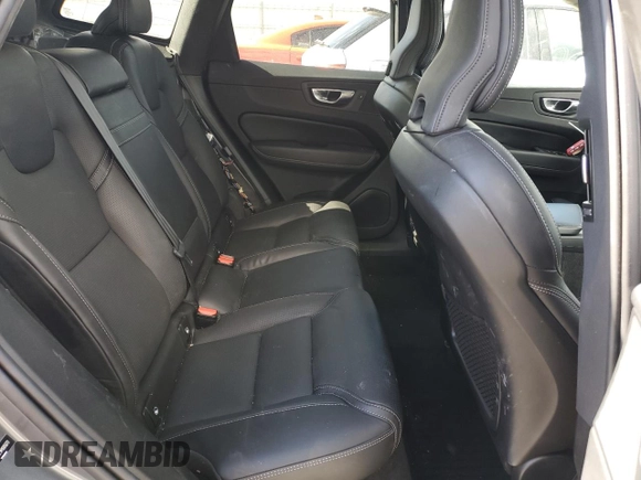 2021 Volvo XC60 Inscription z VIN YV4102RL1M1685670, wystawiony jako Copart lot #50512565 z przebiegiem 24 026 mil mil oraz Szkoda całkowita • Salvage title. Historia ofert i sprzedaży dostępna na DreamBid. Obrazek 11.