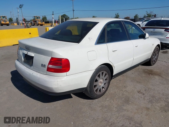 2001 Audi A4 с VIN WAUDH68D61A084340, выставлен на аукционе IAAI как лот 42866191 с пробегом 141 970 миль миль и . История ставок и продаж доступна на DreamBid. Изображение 4.