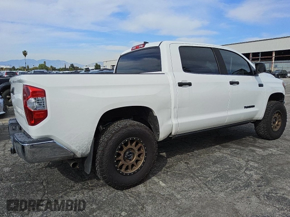 2020 Toyota Tundra 2WD SR5 with VIN 5TFEY5F15LX264466, listed as a Copart auction lot 47831385 with 92,780 mi miles and Clean Title. Bid and sale history available at carsss.com. Image 3.