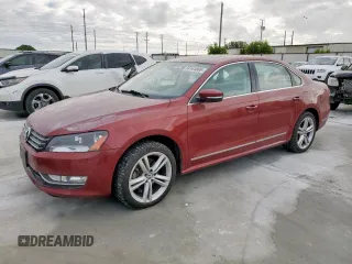 2015 Volkswagen Passat SEL Premium z VIN 1VWCV7A33FC028380, wystawiony jako Copart lot #59144665 z przebiegiem 165 740 mil mil oraz Czysty tytuł • Clean title. Historia ofert i sprzedaży dostępna na DreamBid. Obrazek 1.