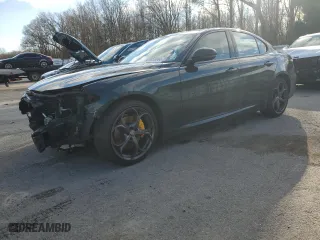 2021 Alfa Romeo Giulia Ti with VIN ZARFANBN7M7645731, listed as a Copart auction lot 87055044 with 122,395 mi miles and Salvage Title. Bid and sale history available at carsss.com. Image 1.