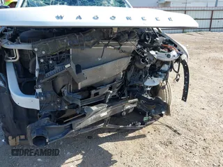 2024 Jeep Wagoneer Series II with VIN 1C4SJUBP1RS120186, listed as a IAAI auction lot 42604150 with Not provided miles and . Bid and sale history available at DreamBid. Image 6.