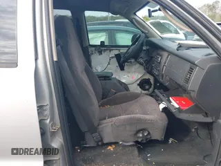 2002 Dodge Durango z VIN 1B4HR48N72F124778, wystawiony jako IAAI lot #41505251 z przebiegiem 264 232 mil mil oraz . Historia ofert i sprzedaży dostępna na DreamBid. Obrazek 5.