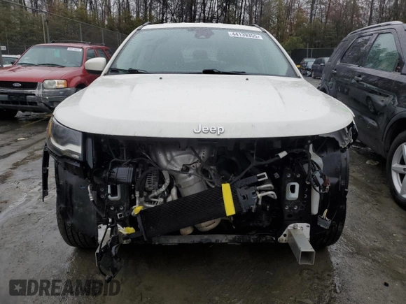 2018 Jeep Compass Altitude with VIN 3C4NJDBBXJT331696, listed as a Copart auction lot 44139355 with 107,443 mi miles and Salvage Title. Bid and sale history available at carsss.com. Image 5.