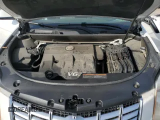 2013 Cadillac SRX Luxury Collection z VIN 3GYFNCE36DS648807, wystawiony jako Copart lot #56410935 z przebiegiem 108 232 mil mil oraz Szkody całkowita. Historia ofert i sprzedaży dostępna na DreamBid. Obrazek 11.