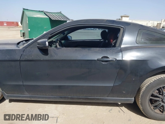 2013 Ford Mustang V6 with VIN 1ZVBP8AM5D5272067, listed as a IAAI auction lot 41830383 with 132,004 mi miles. Bid and sale history available at carsss.com. Image 14.