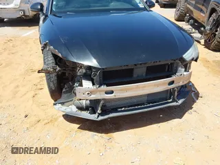 2017 Audi A4 Premium z VIN WAUGNAF41HN012041, wystawiony jako IAAI lot #42077042 z przebiegiem 145 856 mil mil oraz . Historia ofert i sprzedaży dostępna na DreamBid. Obrazek 6.