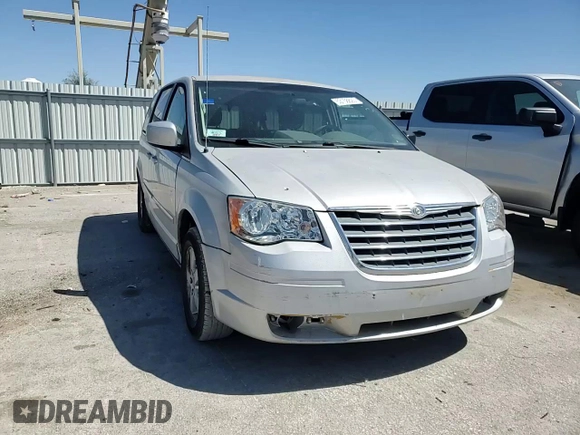 2009 Chrysler Town & Country LX with VIN 2A8HR44E39R525345, listed as a Copart auction lot 53158825 with 279,595 mi miles and Salvage Title. Bid and sale history available at DreamBid. Image 12.