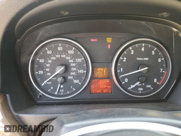 2007 BMW 3 Series 328i with VIN WBAWL13587PX16707, listed as a Copart auction lot 56880265 with 227,745 mi miles and Salvage title. Bid and sale history available at DreamBid. Image 9.