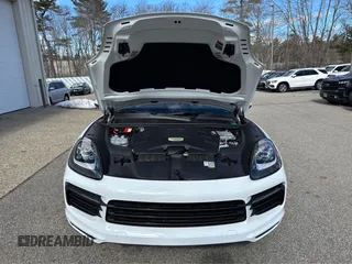 2022 Porsche Cayenne E-Hybrid with VIN WP1AE2AYXNDA26XXX, listed as a Copart auction lot 48625895 with 19,066 mi miles and Clean title. Bid and sale history available at DreamBid. Image 10.