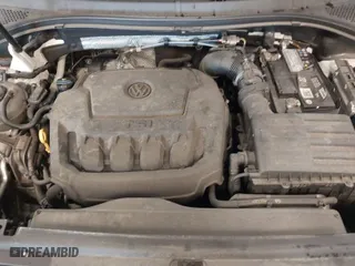 2019 Volkswagen Tiguan SE with VIN 3VV2B7AX8KM005679, listed as a IAAI auction lot 42024471 with 18,775 mi miles. Bid and sale history available at carsss.com. Image 10.