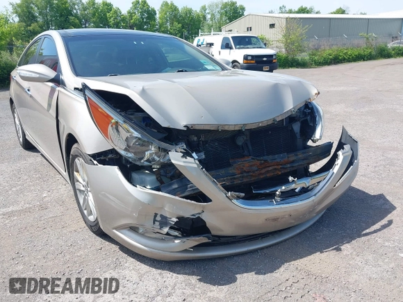 2012 Hyundai Sonata Limited z VIN 5NPEC4AC8CH324754, wystawiony jako IAAI lot #42398341 z przebiegiem 161 244 mil mil oraz . Historia ofert i sprzedaży dostępna na DreamBid. Obrazek 6.