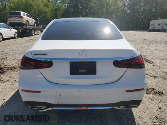2022 Mercedes-Benz E 350 z VIN W1KZF8EB0NB021009, wystawiony jako Copart lot #56456865 z przebiegiem 25 461 mil mil oraz Czysty tytuł • Clean title. Historia ofert i sprzedaży dostępna na DreamBid. Obrazek 6.