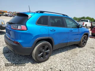 2020 Jeep Cherokee Latitude Plus with VIN 1C4PJMLB6LD580464, listed as a Copart auction lot 59023435 with 80,211 mi miles and Salvage title. Bid and sale history available at DreamBid. Image 3.