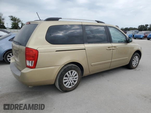 2011 Kia Sedona LX with VIN KNDMG4C76B6367949, listed as a Copart auction lot 76192014 with 84,628 mi miles and Clean Title. Bid and sale history available at carsss.com. Image 3.