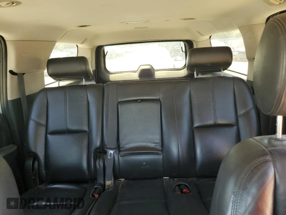 2010 Chevrolet Suburban LT with VIN 1GNUCJE07AR268765, listed as a Copart auction lot 56486185 with 237,731 mi miles and Clean title. Bid and sale history available at DreamBid. Image 10.