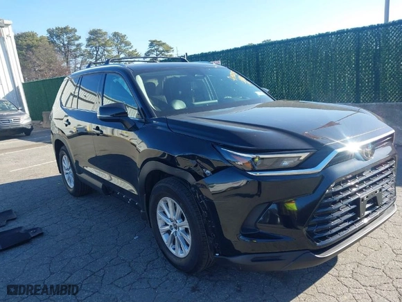 2024 Toyota Grand Highlander XLE with VIN 5TDAAAB57RS069794, listed as a IAAI auction lot 41826955 with 1,780 mi miles. Bid and sale history available at carsss.com. Image 1.