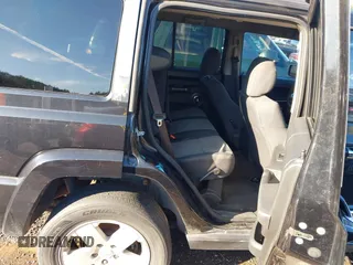 2010 Jeep Commander Sport with VIN 1J4RH4GK3AC125485, listed as a IAAI auction lot 41274416 with 185,259 mi miles and . Bid and sale history available at DreamBid. Image 8.