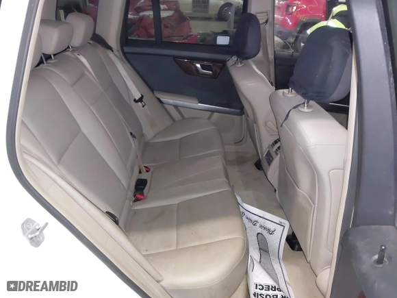2012 Mercedes-Benz GLK-Class GLK 350 with VIN WDCGG8HB6CF867834, listed as a IAAI auction lot 41730716 with 146,044 mi miles. Bid and sale history available at carsss.com. Image 8.