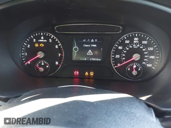 2016 Kia Sorento LX with VIN 5XYPG4A3XGG120676, listed as a IAAI auction lot 40568581 with 179,418 mi miles. Bid and sale history available at carsss.com. Image 7.