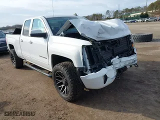 2018 Chevrolet Silverado 1500 LT with VIN 1GCVKREC7JZ264840, listed as a IAAI auction lot 41739510 with 70,377 mi miles. Bid and sale history available at carsss.com. Image 1.