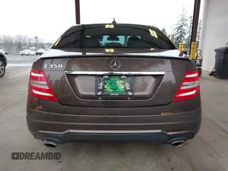 2013 Mercedes-Benz C 350 Sport with VIN WDDGF5HB7DG147211, listed as a IAAI auction lot 41615722 with 89,082 mi miles and . Bid and sale history available at DreamBid. Image 17.